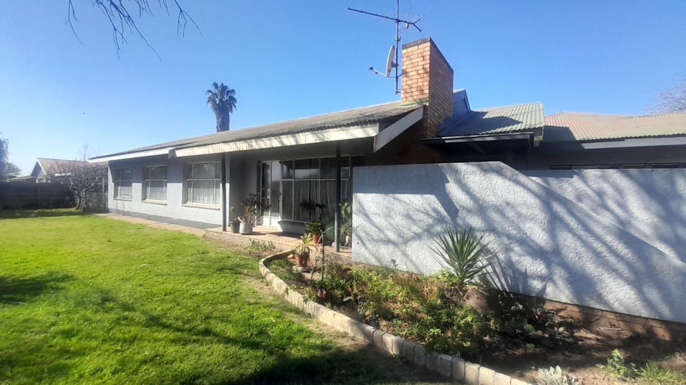 House for sale in Vanderbijlpark SE 1 - 1VT1750007 House for sale in Vanderbijlpark SE 1 - 1VT1750007
