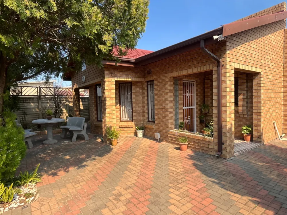 House for sale in Fernwood, Newcastle - 1NW1750074 House for sale in Fernwood, Newcastle - 1NW1750074