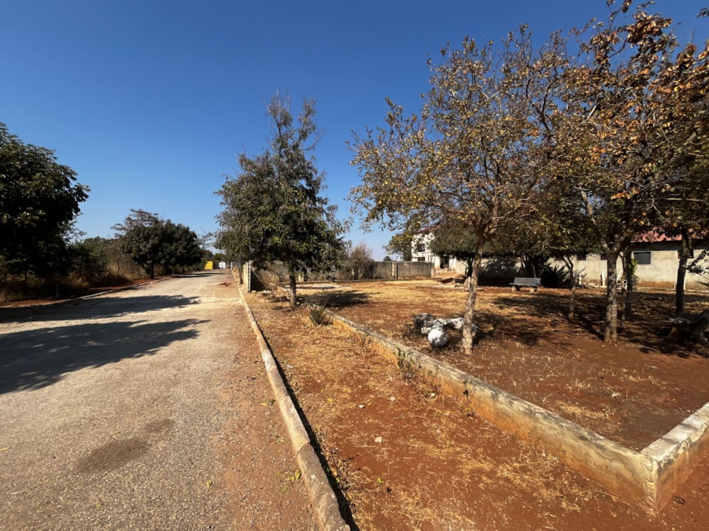 Commercial Building to rent in Lilayi, Zambia - 3ZA1751073 Commercial Building to rent in Lilayi, Zambia - 3ZA1751073