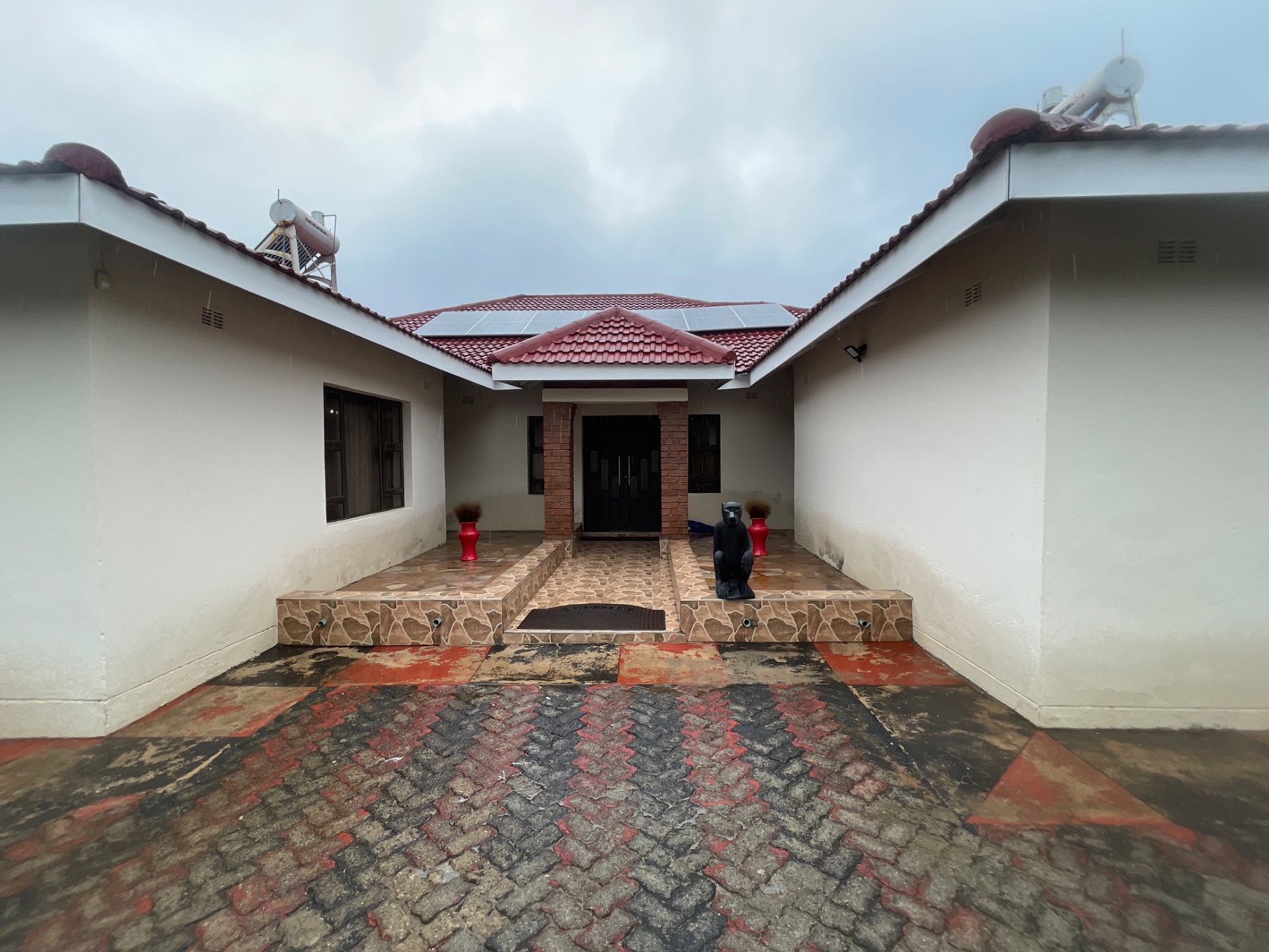 House to rent in Borrowdale, Zimbabwe - 3ZB1750114