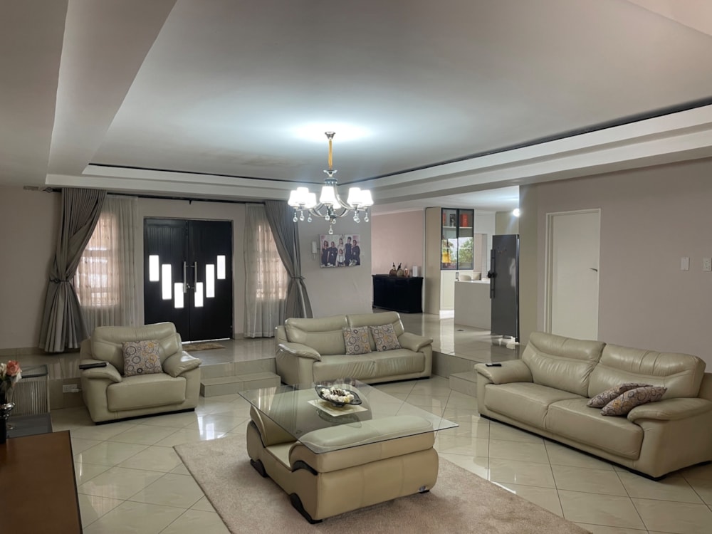 House to rent in Borrowdale, Zimbabwe - 3ZB1750114
