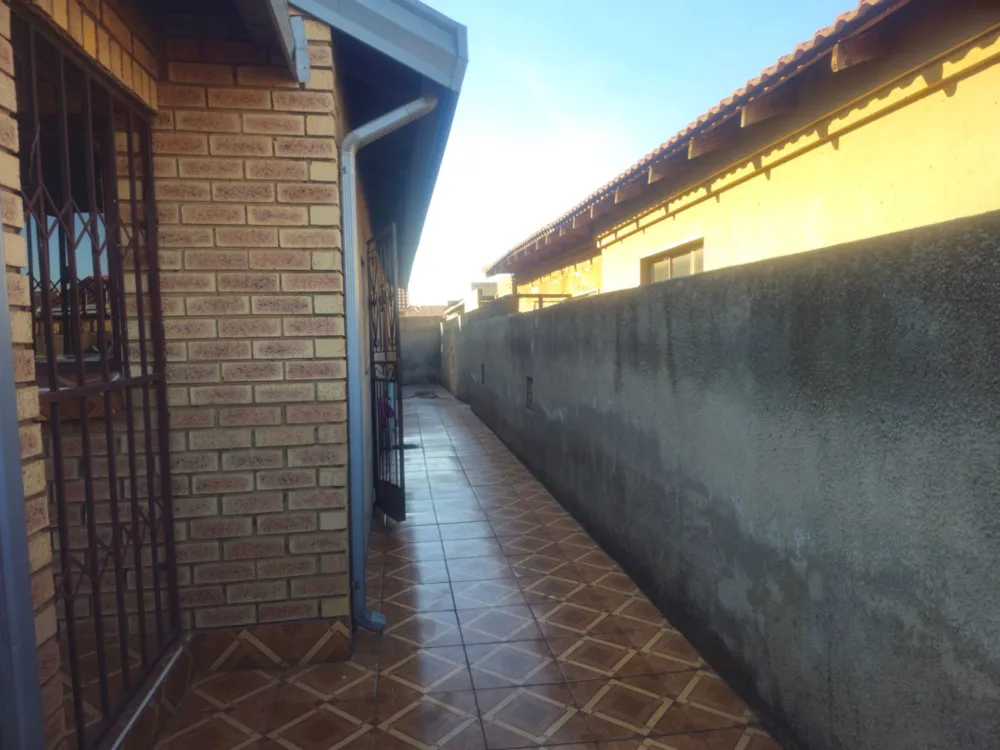 House for sale in Moleleki - BOK1750302 House for sale in Moleleki - BOK1750302