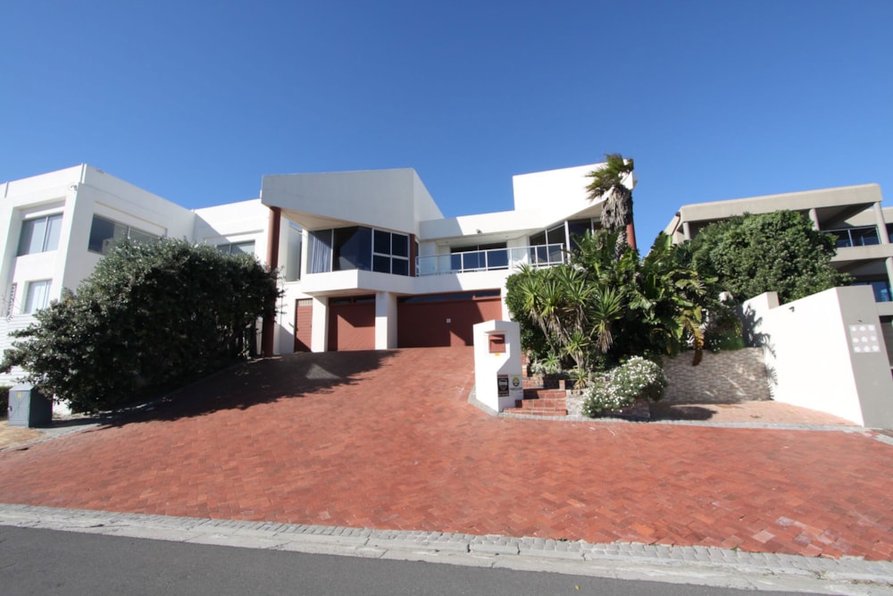 House for sale in Bloubergstrand - 1TV1750298