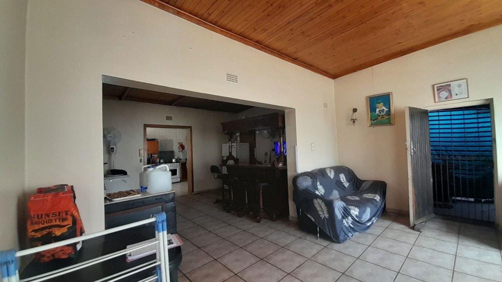 House for sale in Vanderbijlpark SE 1 - 1VT1750181 House for sale in Vanderbijlpark SE 1 - 1VT1750181