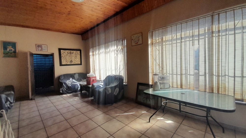 House for sale in Vanderbijlpark SE 1 - 1VT1750181 House for sale in Vanderbijlpark SE 1 - 1VT1750181