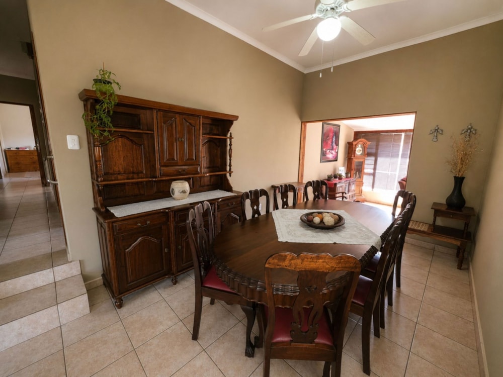 House for sale in Newcastle - 1NW1750415 House for sale in Newcastle - 1NW1750415