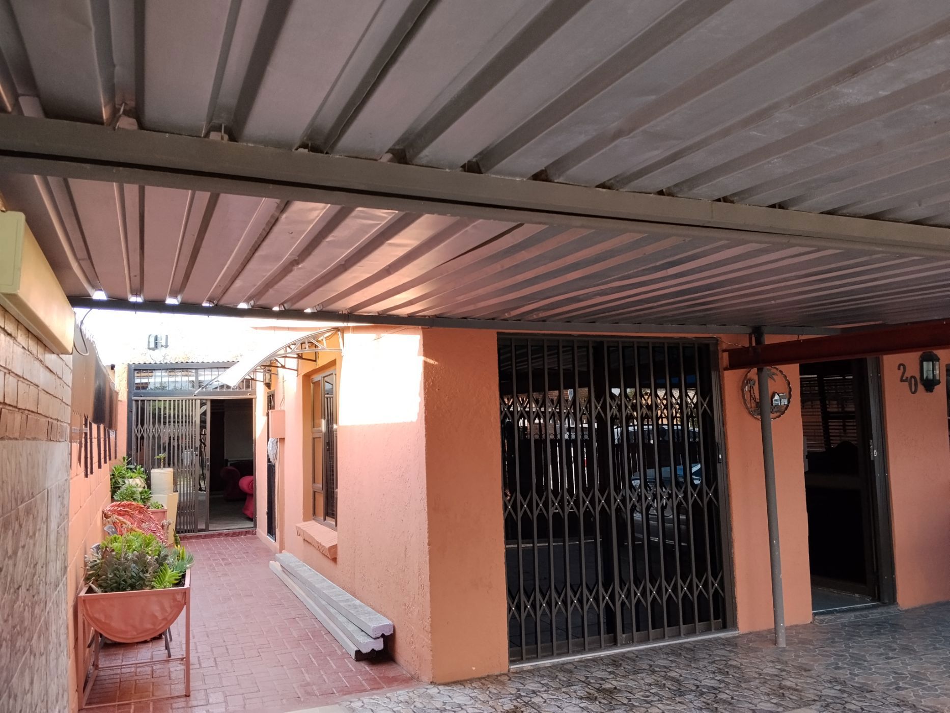 House for sale in Roodepan - 1KJ1750601