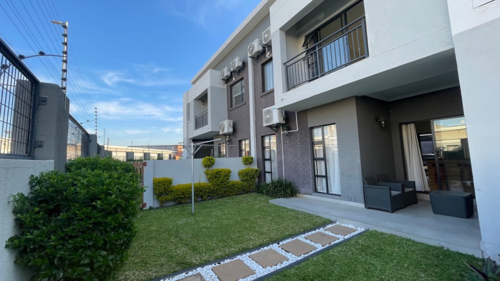 Townhouse to rent in Broadhurst, Botswana - 3BO1750279 Townhouse to rent in Broadhurst, Botswana - 3BO1750279