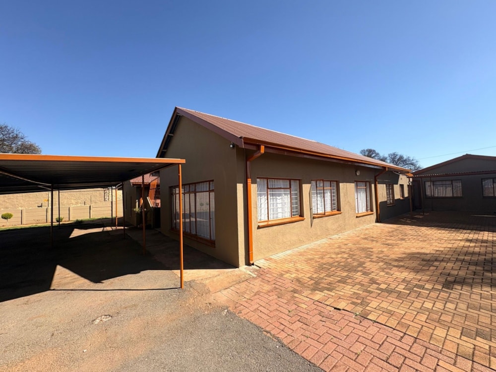 House to rent in Potchefstroom - 1PCH1750335