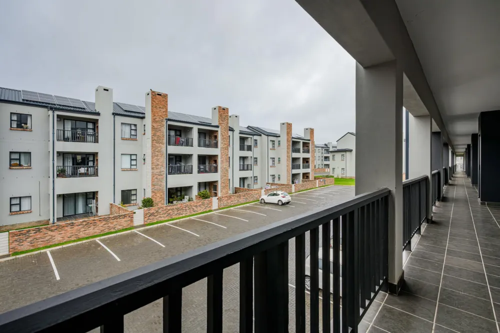 Apartment for sale in Pinelands, Fairview - 1PLZ1750330 Apartment for sale in Pinelands, Fairview - 1PLZ1750330