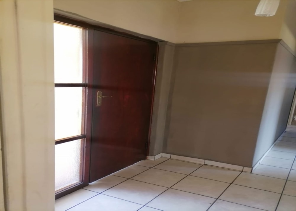 House for sale in Komati - 1MD1750379
