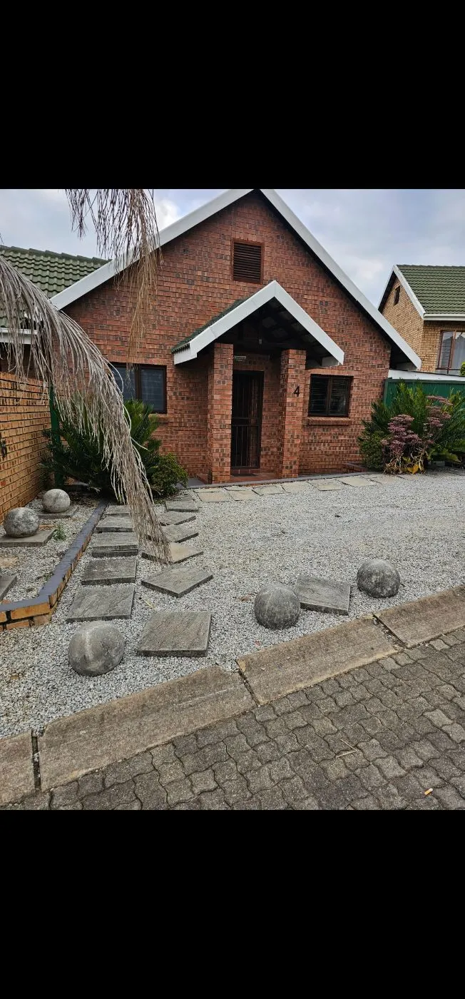 House to rent in Nelspruit (Mbombela) - 1NS1750431 House to rent in Nelspruit (Mbombela) - 1NS1750431