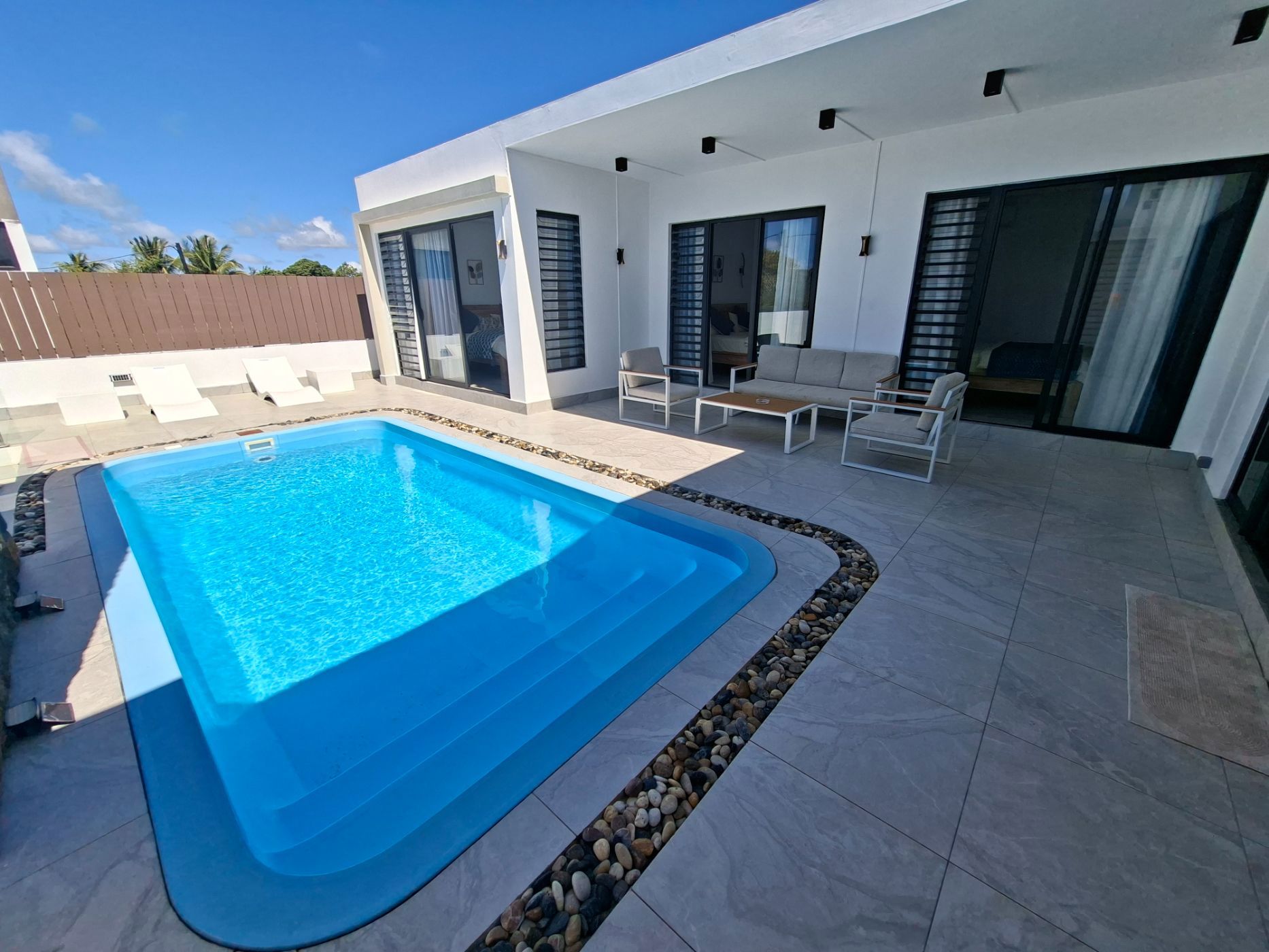 House to rent in Grand Gaube, Mauritius - MPR1750563