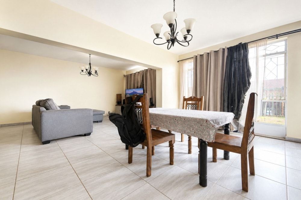 Townhouse for sale in Ermelo Central - 1EM1750706 Townhouse for sale in Ermelo Central - 1EM1750706