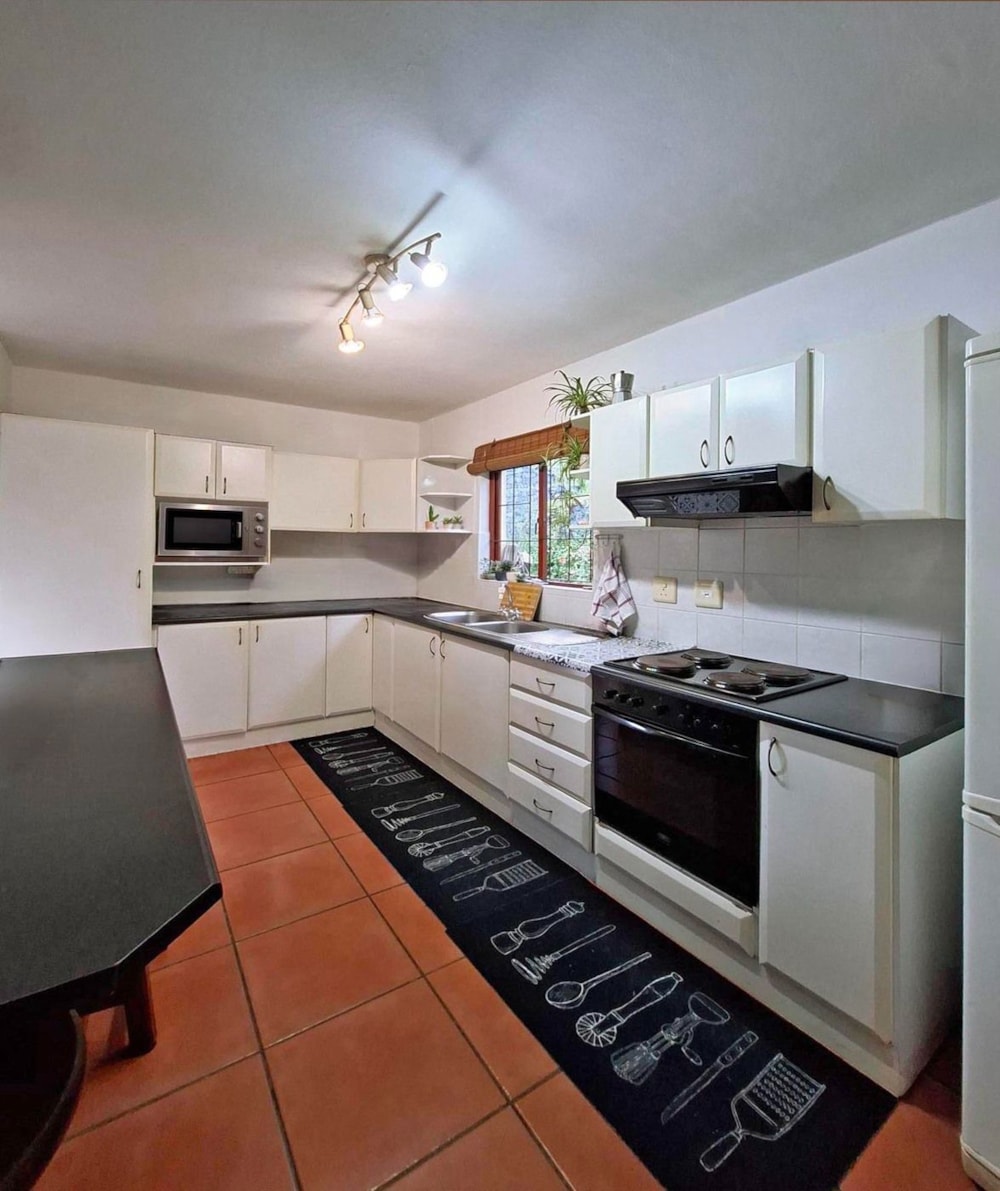 Townhouse for sale in Gillitts - 1KF1750596 Townhouse for sale in Gillitts - 1KF1750596