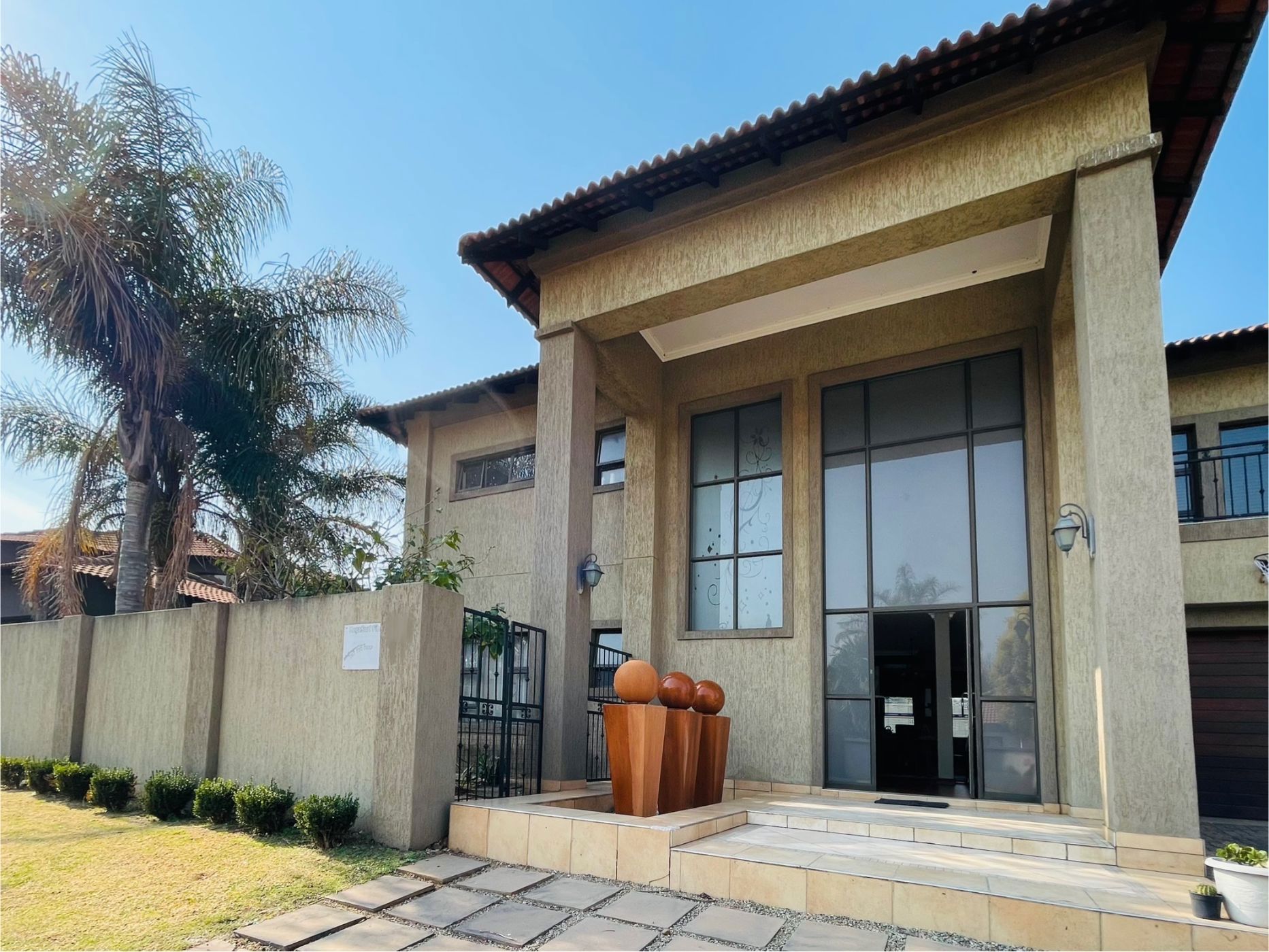 Townhouse for sale in  Vanderbijlpark SW 5 - 1VT1750830