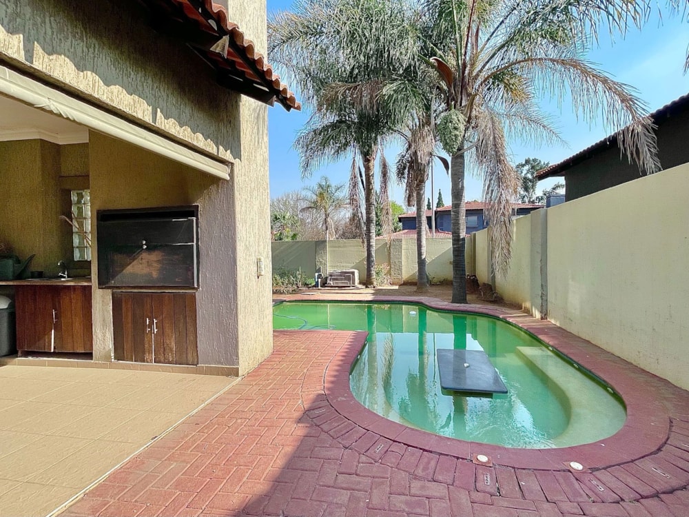 Townhouse for sale in  Vanderbijlpark SW 5 - 1VT1750830