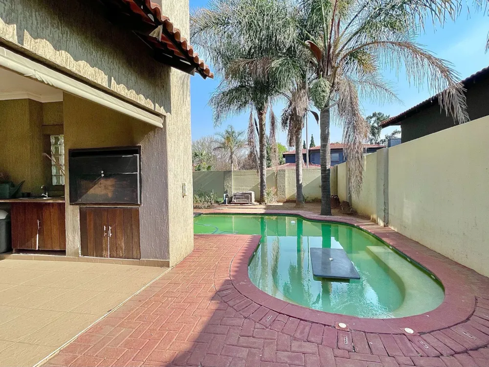 Townhouse for sale in Vanderbijlpark SW 5 - 1VT1750830 Townhouse for sale in Vanderbijlpark SW 5 - 1VT1750830