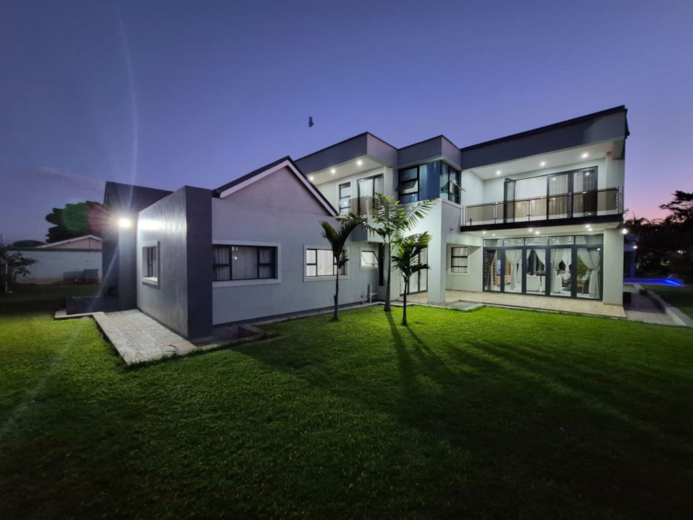 Double-storey house for sale in Mt Pleasant Heights, Zimbabwe - 3ZB1750888 Double-storey house for sale in Mt Pleasant Heights, Zimbabwe - 3ZB1750888