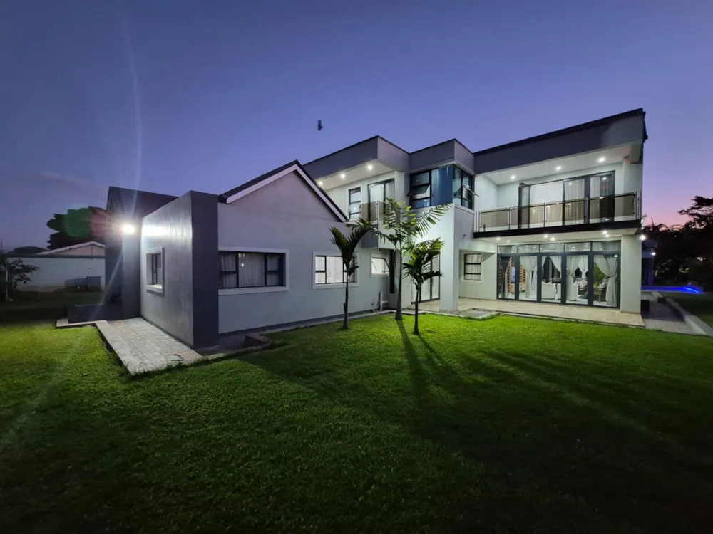 Double-storey house for sale in Mount Pleasant, Zimbabwe - 3ZB1750888 Double-storey house for sale in Mount Pleasant, Zimbabwe - 3ZB1750888