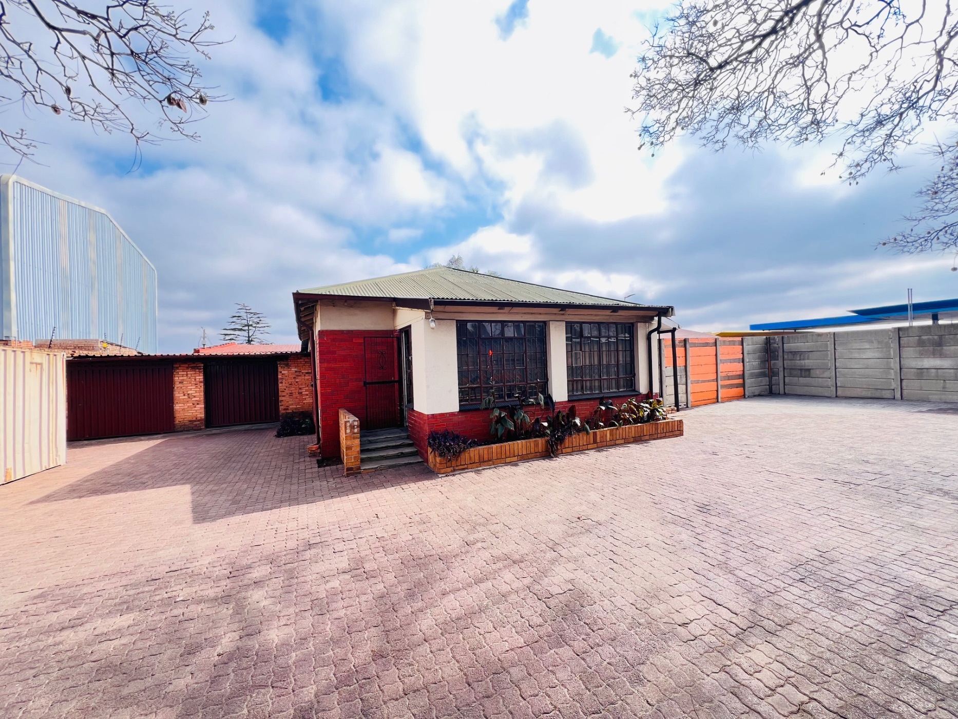 Commercial Building for sale in Witbank Central (eMalahleni Central)  - 1WD1750758