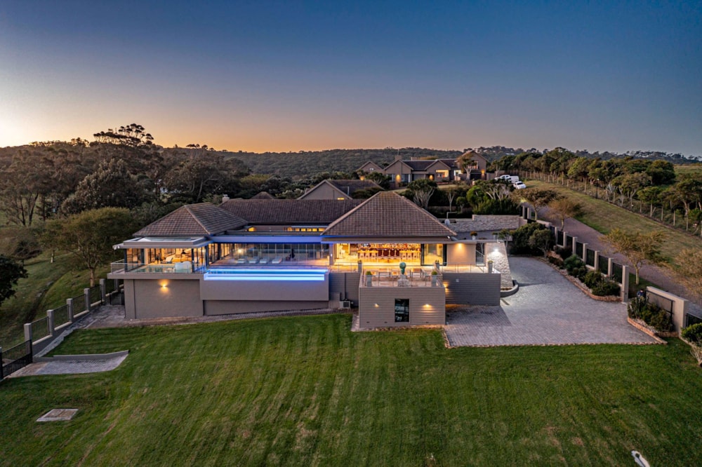 Security estate home for sale in Theescombe - 1PLZ1738033