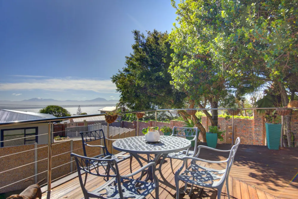House for sale in Mossel Bay Central - 1MB1751432 House for sale in Mossel Bay Central - 1MB1751432