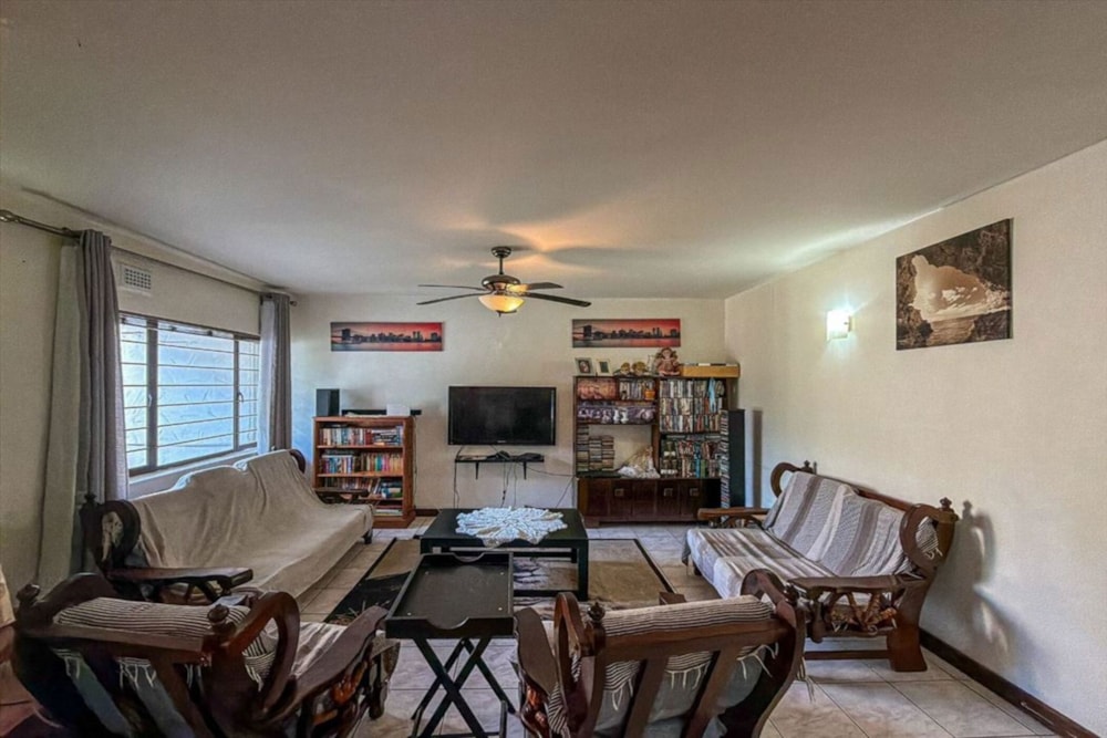 Townhouse for sale in Amanzimtoti - 1WB1748978