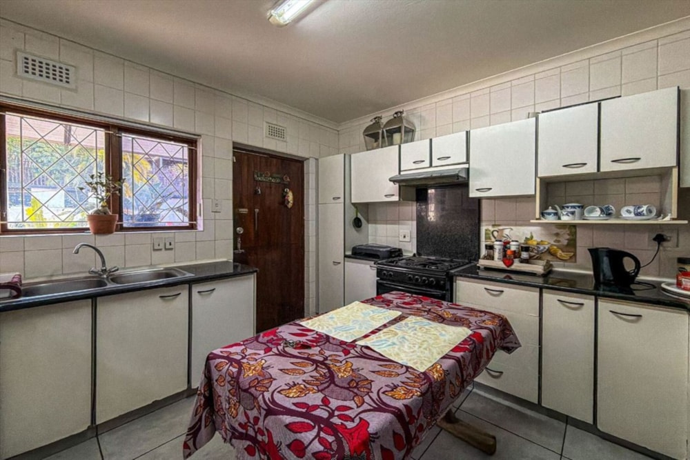 Townhouse for sale in Amanzimtoti - 1WB1748978