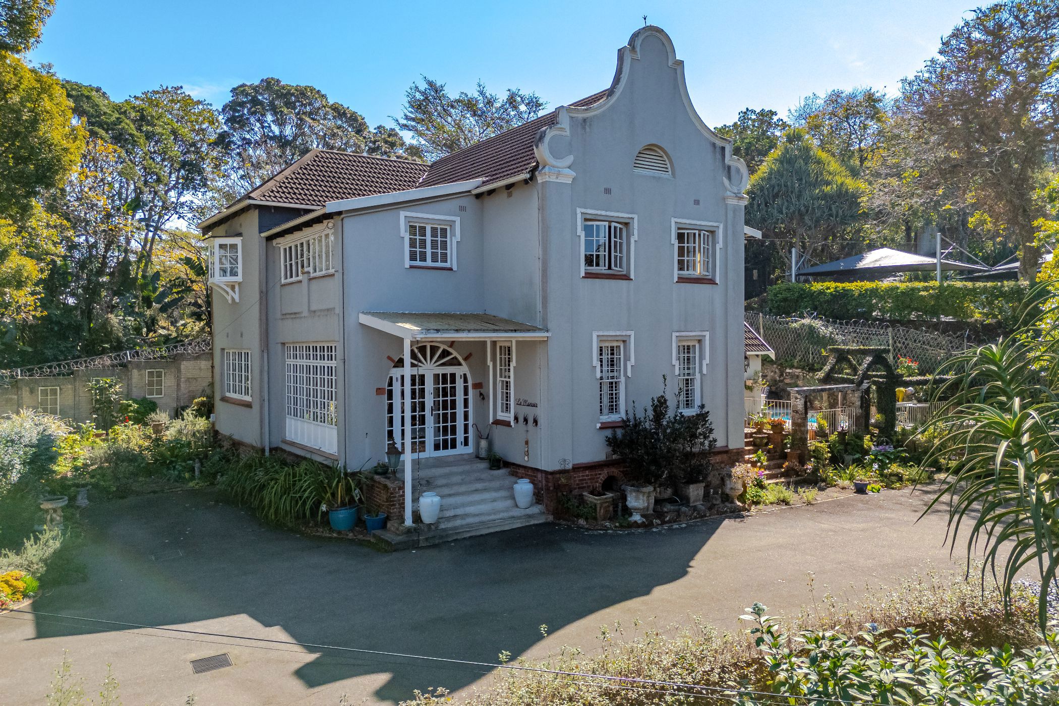 Security complex home for sale in Kloof - 1KF1748563