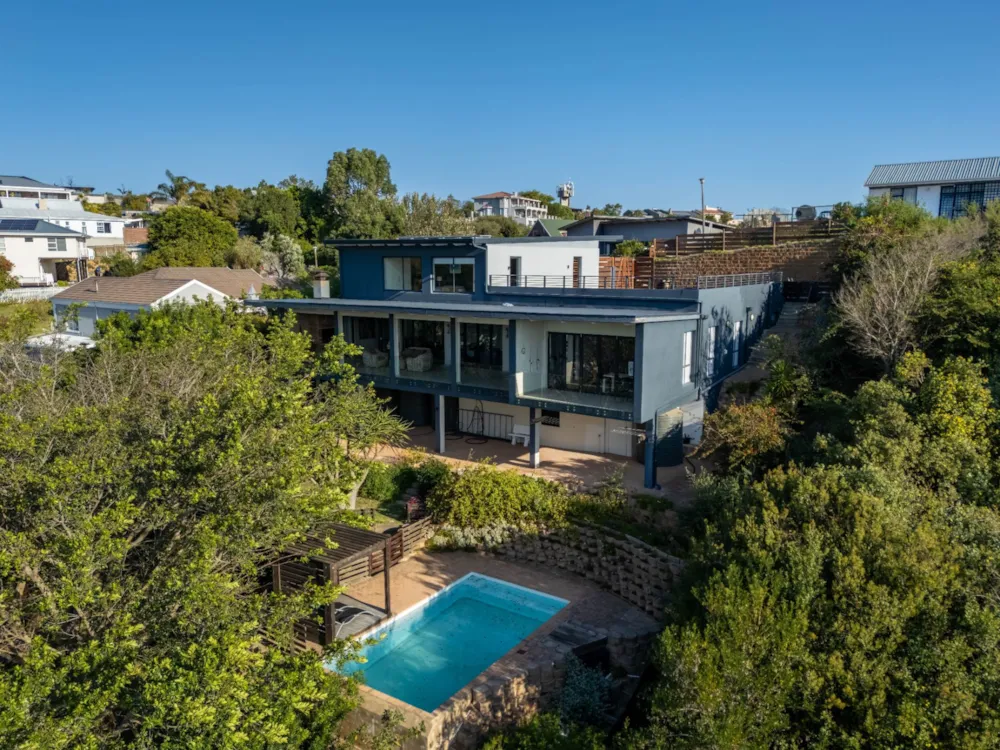 Double-storey house for sale in Knysna Heights - 1KG1749777
