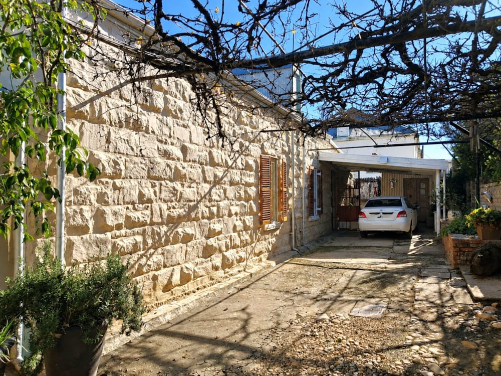 Single-storey house for sale in Oudtshoorn North - 1OU1749637 Single-storey house for sale in Oudtshoorn North - 1OU1749637