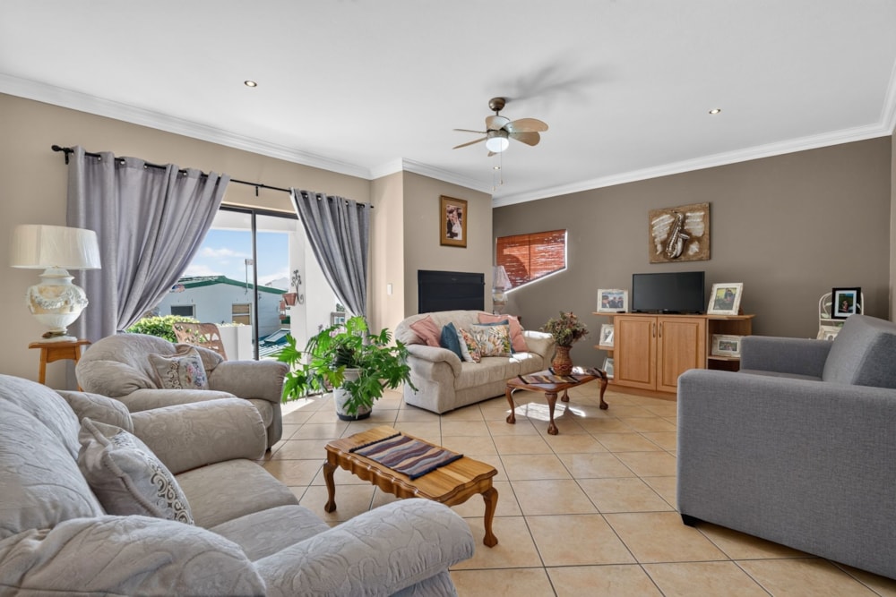 Double-storey house for sale in Froggy Farm - FH1739975