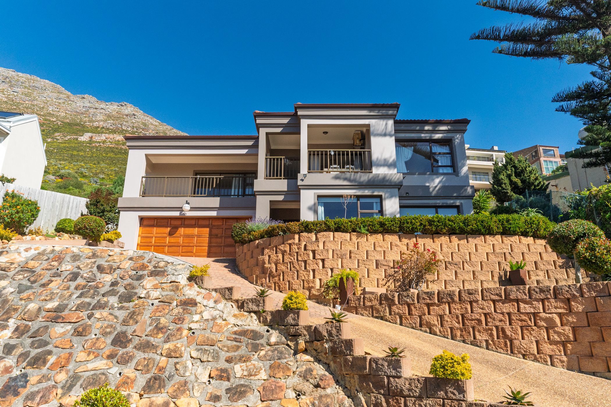 Double-storey house for sale in Froggy Farm - FH1739975