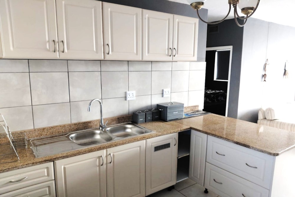 Apartment for sale in Amanzimtoti - 1WB1748031