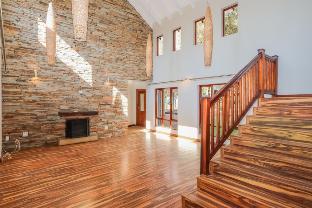 Double-storey house for sale in The Coves - 1HR1748301