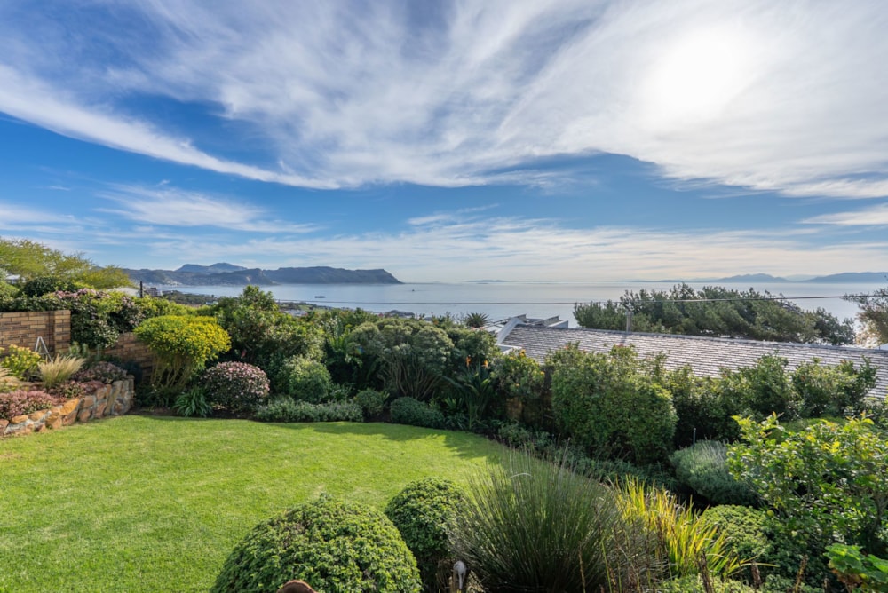 Double-storey house for sale in Murdock Valley, Simons Town - FH1747715 Double-storey house for sale in Murdock Valley, Simons Town - FH1747715