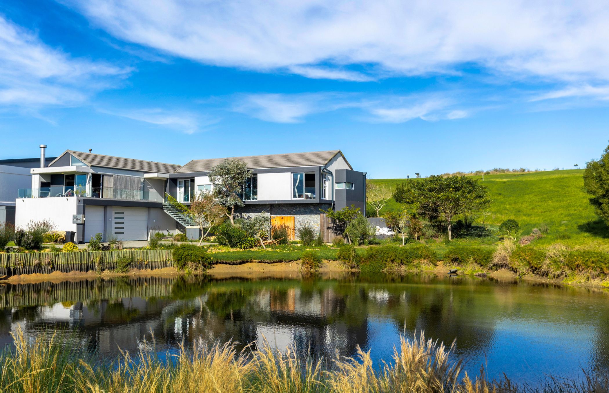 Golf estate house for sale in Oubaai - GEO1749300