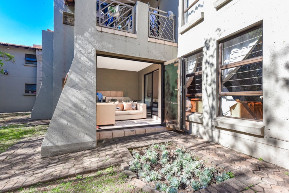 Garden apartment for sale in Waterford Estate, Fourways Area - FW1750623 Garden apartment for sale in Waterford Estate, Fourways Area - FW1750623