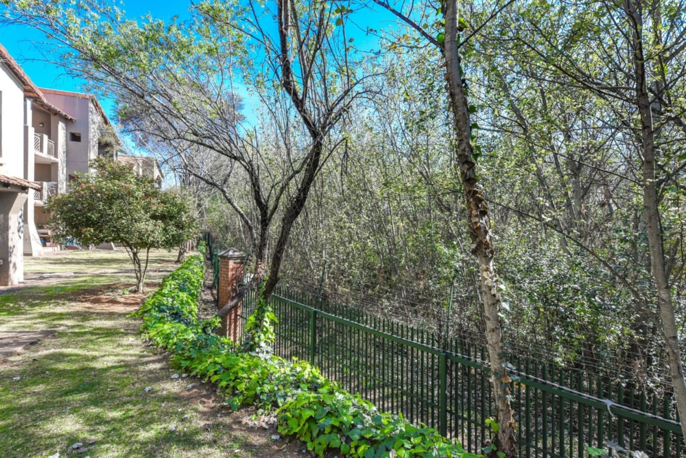 Garden apartment for sale in Waterford Estate, Fourways Area - FW1750623 Garden apartment for sale in Waterford Estate, Fourways Area - FW1750623