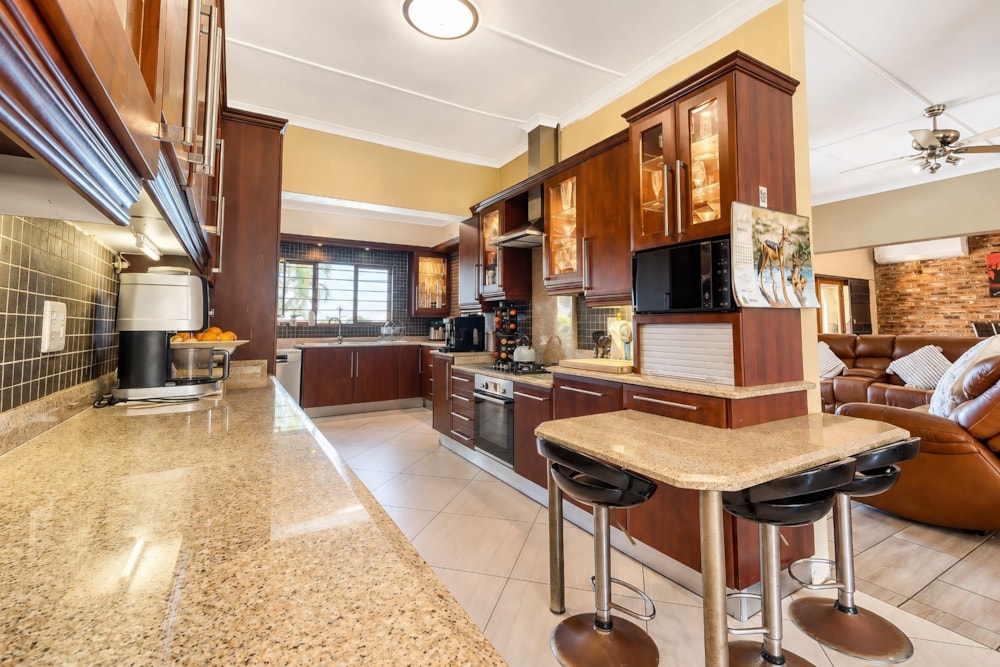 House for sale in Amanzimtoti - 1WB1748289