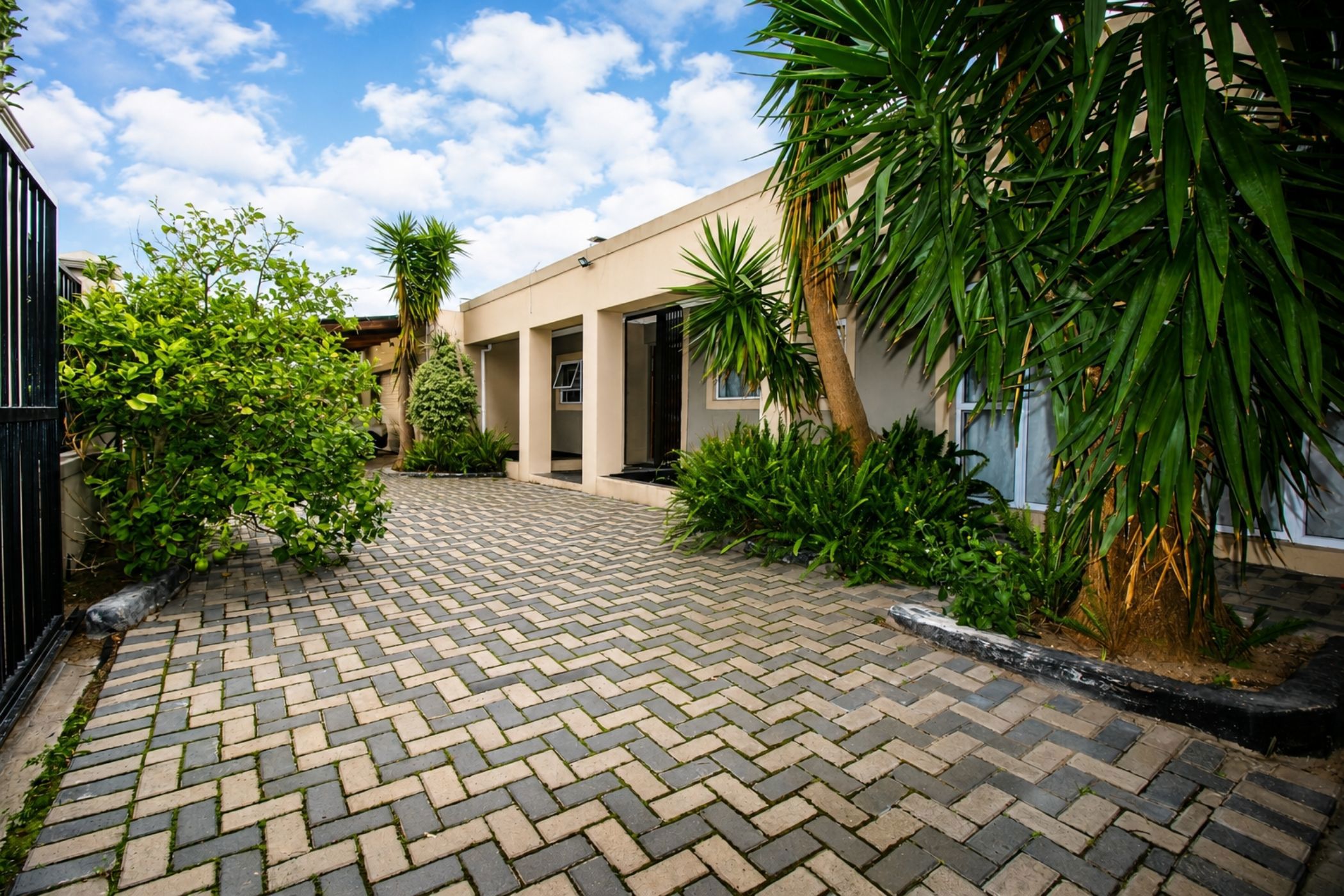 House for sale in Edgemead - 1PLA1747901