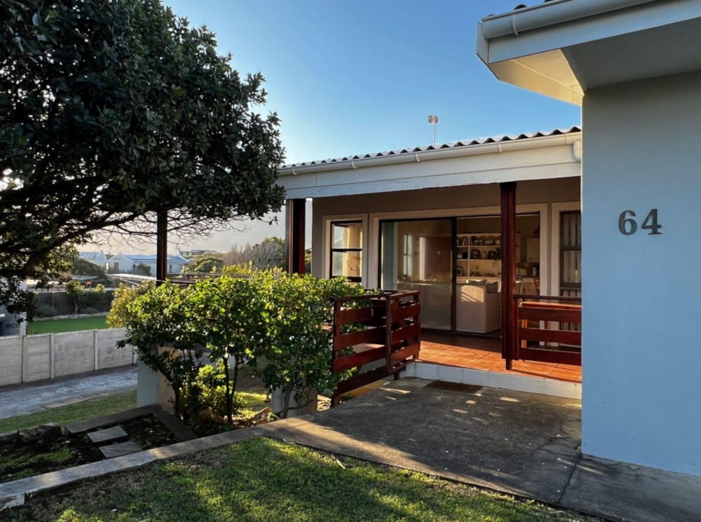House for sale in Sandbaai - HF1750022 House for sale in Sandbaai - HF1750022