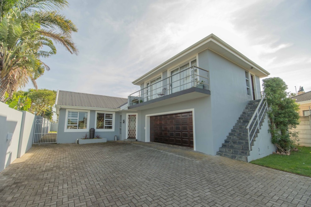 House for sale in Summerstrand - 1PLZ1750766 House for sale in Summerstrand - 1PLZ1750766