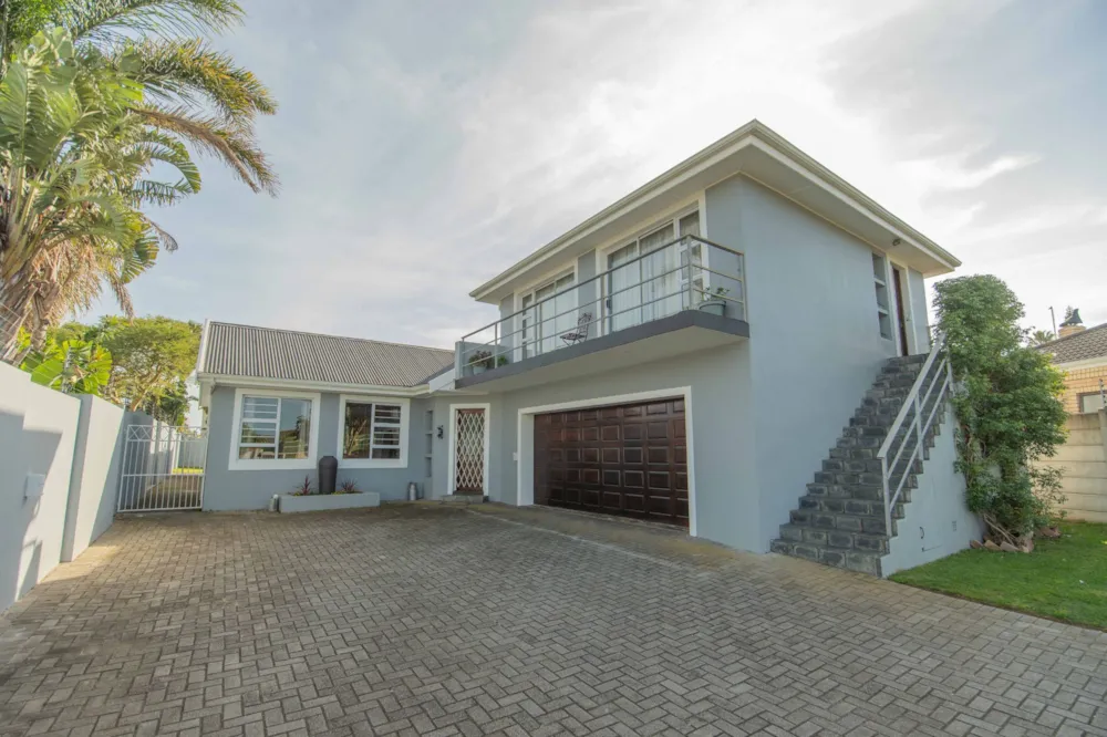 House for sale in Summerstrand - 1PLZ1750766 House for sale in Summerstrand - 1PLZ1750766