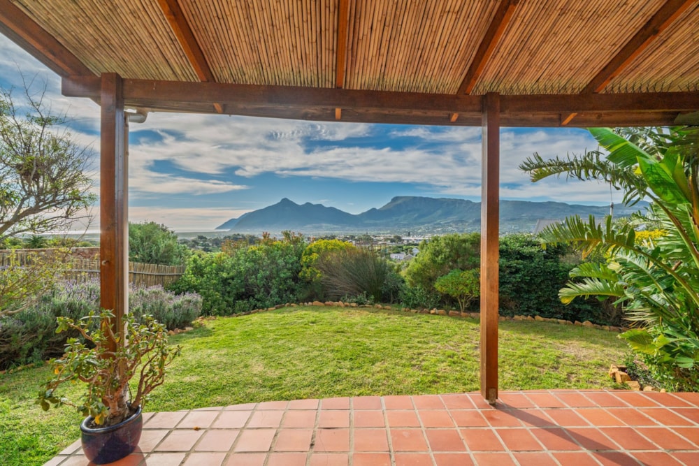 House for sale in Capri, Cape Town - FH1747745 House for sale in Capri, Cape Town - FH1747745