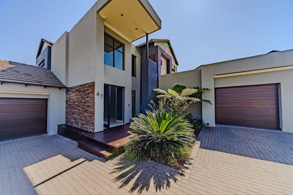 Double-storey house for sale in Midstream Estate - CN1747809
