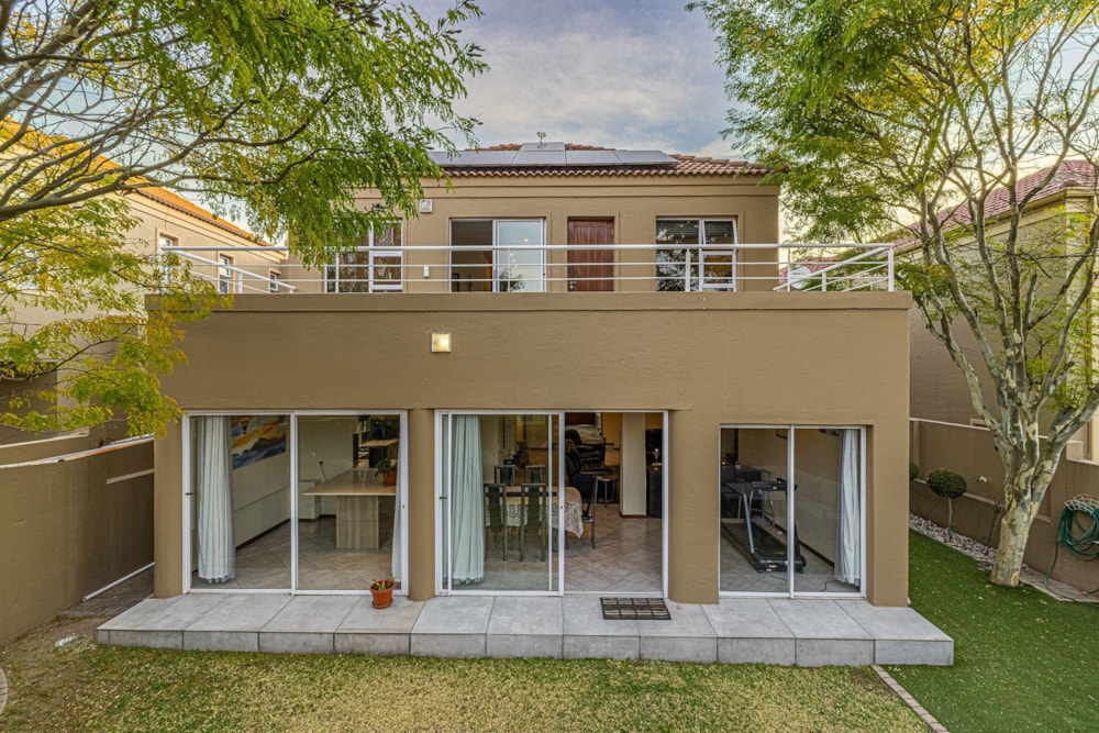 Cluster for sale in River Club, Sandton - HP1750175