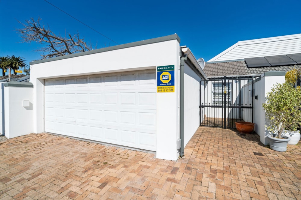 Semi-detached house for sale in Claremont, Cape Town - KW1750062 Semi-detached house for sale in Claremont, Cape Town - KW1750062