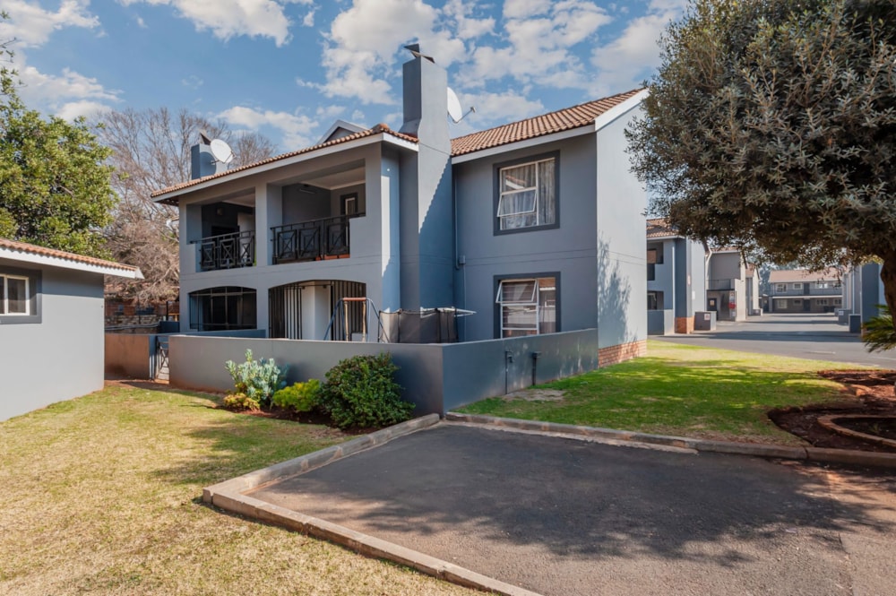 Townhouse for sale in Brenthurst - 1BJ1747902